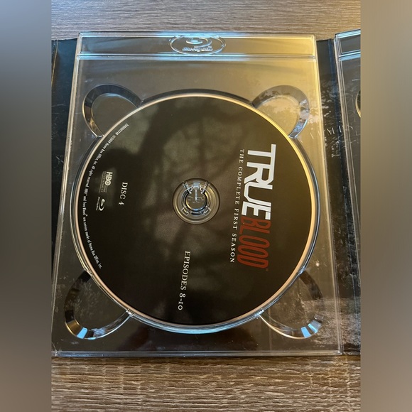 📀 3/$15 or 4/$20 📀 True Blood Season 1 Bluray - Picture 5 of 6